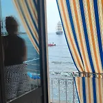 Apartment A Stones Throw From The Sea