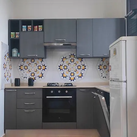 A Stones Throw From The Sea * Джардини-Наксос