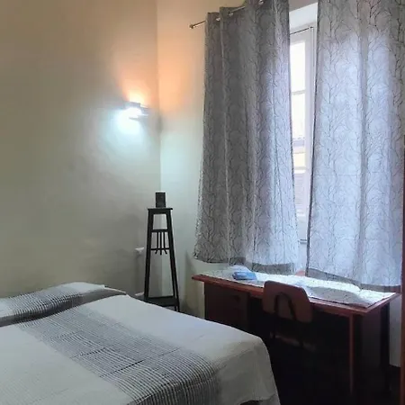 A Stones Throw From The Sea Апартаменты Джардини-Наксос