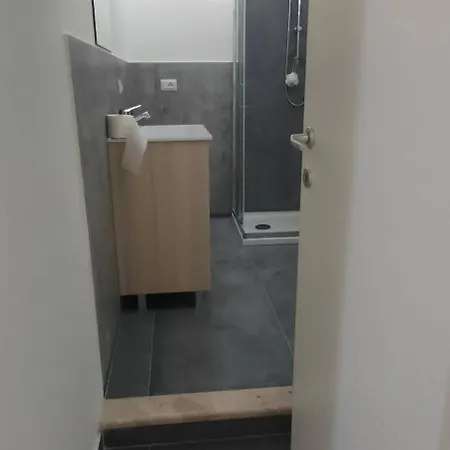 Апартаменты A Stones Throw From The Sea