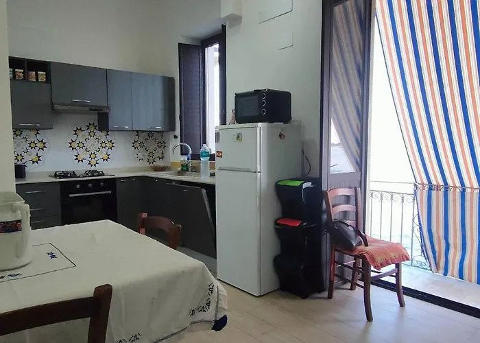 アパート A Stones Throw From The Sea ジャルディーニ・ナクソス